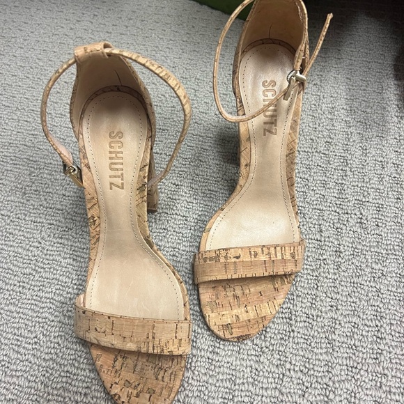 SCHUTZ Size 7 NWT Cork Heels - Picture 3 of 3